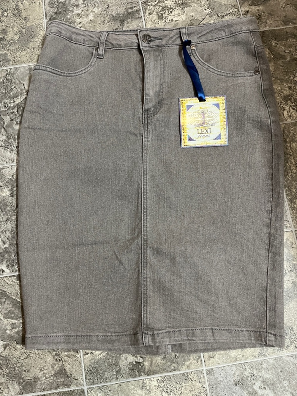 NWT Lexi Jeans Pull On Stretch Gray Denim Pencil Skirt Size 12